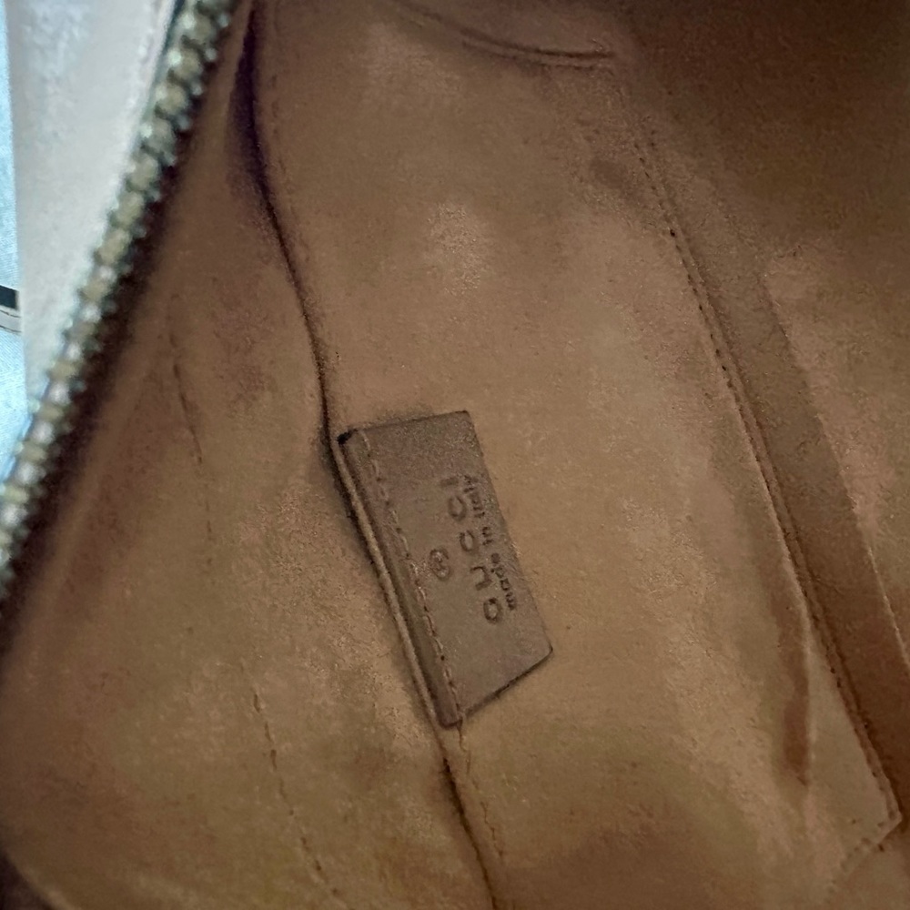 GG MARMONT SMALL SHOULDER BAG - Gently Used - Picture 11 of 16
